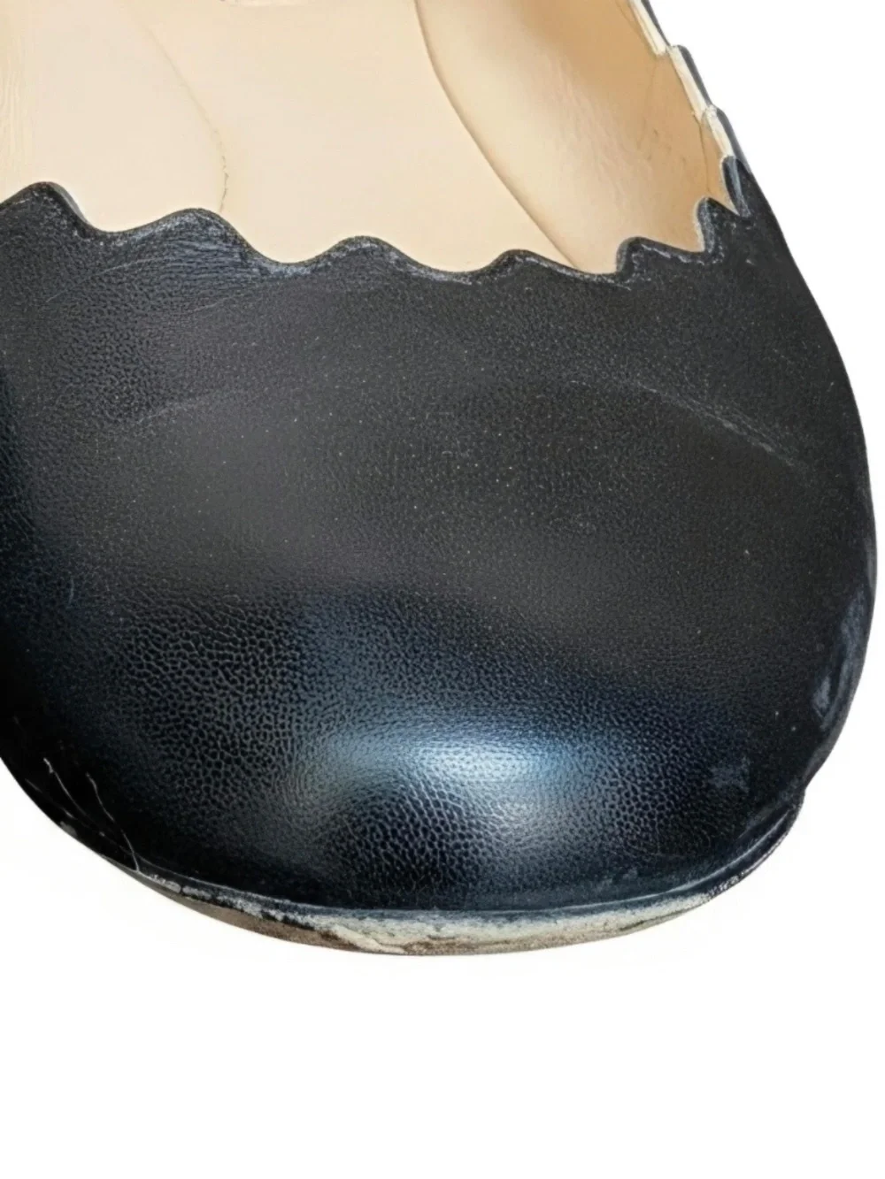 Chloe Lauren Scallop Edge Leather Ballet Flats in Black